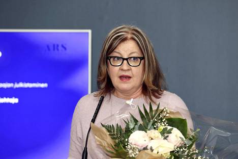 Eija-Liisa Ahtila vastaanotti Ars Fennica 2021 -palkinnon Hämeenlinnassa 3. maaliskuuta.