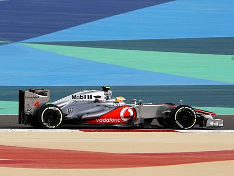 Lewis Hamiltonin McLarenista puuttuu vauhtia.
