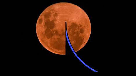 Superkuu ja kuun­pimennys yhtä aikaa Australian taivaalla, suora lähetys keskiviikkona noin kello 12.30 alkaen