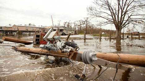 Luonnonkatastrofit | Hirmumyrsky Idasta saattaa tulla kaikkien aikojen kallein myrsky – Asukkaita käsketään yhä pysymään poissa evakuoiduilta alueilta