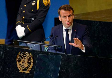 YK:n yleiskokouksessa tiistaina puhunut Ranskan presidentti Emmanuel Macron kertoi pitävänsä Venäjän suunnittelemia kansanäänestyksiä ”silkkana parodiana” ja ”kyynisyyden huipentumana”.