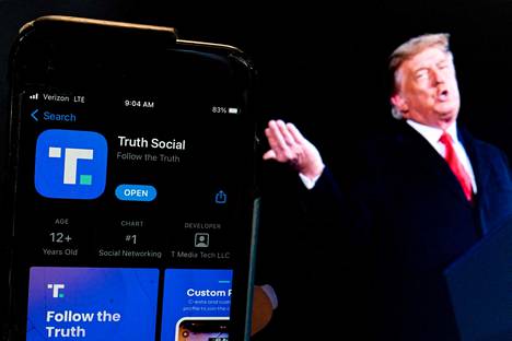 Donald Trump loi Truth Socialin, kun häneltä kiellettiin isojen sosiaalisten medioiden, kuten Twitterin ja Facebookin, palvelujen käyttäminen.