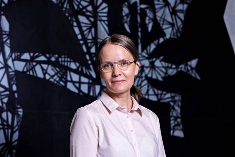 Hanna Ojanen on Tampereen yliopiston tutkimusjohtaja ja kansainvälisen politiikan asiantuntija, joka on erityisesti tutkinut eurooppalaista ulko- ja turvallisuuspolitiikkaa. 