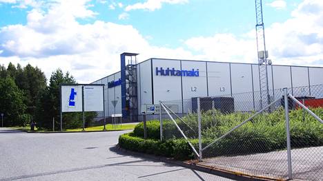 Pakkausyhtiö Huhtamäki on toiminut Venäjällä vuodesta 1993. Huhtikuussa se ilmoitti pyrkivänsä myymään Venäjän-liiketoimintonsa. Kuvassa Huhtamäen tehdas Hämeenlinnassa.