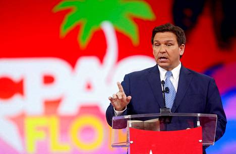 Floridan osavaltion kuvernööri Ron DeSantis hyväksyi laiksi uudet tiukennukset aborttien tekemiseen.
