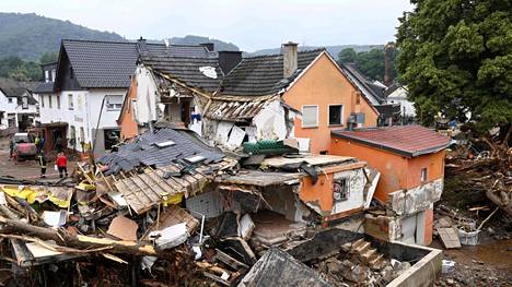 Saksassa kärsittiin kesäkuussa tuhoisista tulvista, joiden myötä alkoi keskustelu paremmista tulvavaroitusjärjestelmistä. IPCC:n asiantuntijoiden mukaan ilmastonmuutoksen seurauksiin, kuten paikallisiin sään ääri-ilmiöihin, tulee varautua aiempaa paremmin.