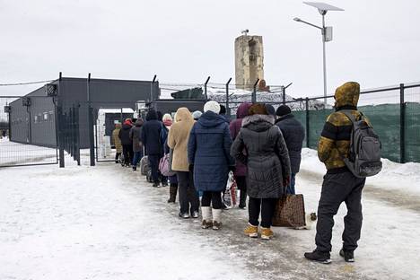 Citizens are only allowed to cross the contact line through the Stanitsa Luhansk checkpoint about once a month.