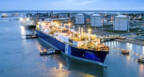 Suomen kaasun siirtoverkkoyhtiö Gasgrid on allekirjoittanut sopimuksen yhdysvaltalaisen Excelerate Energy -yhtiön kanssa lng-terminaalilaivan vuokraamisesta kymmeneksi vuodeksi. Kuvan terminaalilaiva Exemplar tulee näillä näkymin vuoden lopulla Suomen etelärannikolle turvaamaan etenkin teollisuuden kaasunsaantia.
