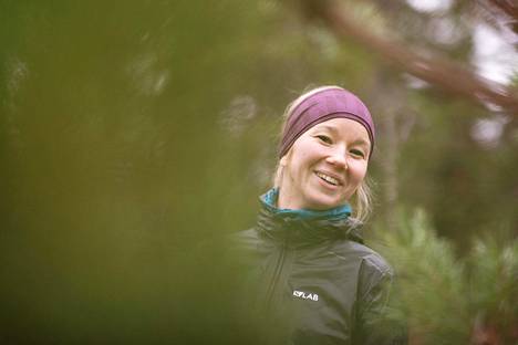 Polkujuoksu | Anna-Stiina Erkkilä kohtasi elämänsä kovimman sivutuulen Azorien kilpailussa ja harhautui reitiltä: ”En voinut kuin nauraa ja yrittää juosta”
