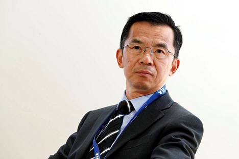 Kiinan Ranskan-suurlähettiläs Lu Shaye.