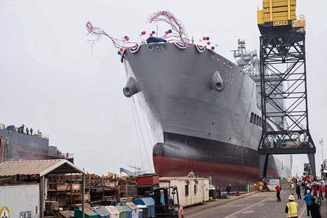 Yhdysvaltain laivaston alus USNS Harvey Milk laskettiin vesille General Dynamicsin NASSCO -telakalta lauantaina. 