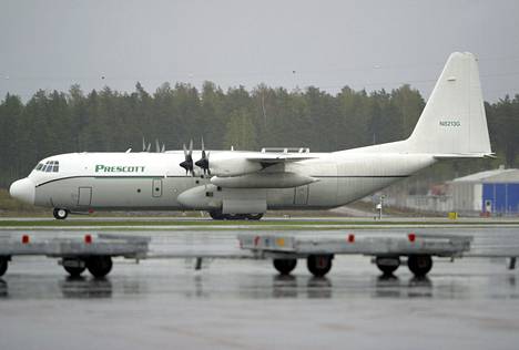 Helsinki-Vantaan lentokentällä kävi toukokuussa 2003 Prescott-yhtiön kuljetuskone, joka saattoi kuljettaa CIA:n vankeja.