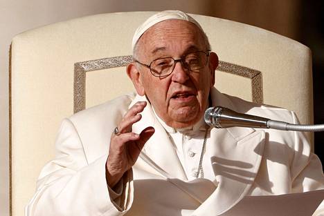 Paavi puhui Pietarinaukiolla Vatikaanissa keskiviikkona.
