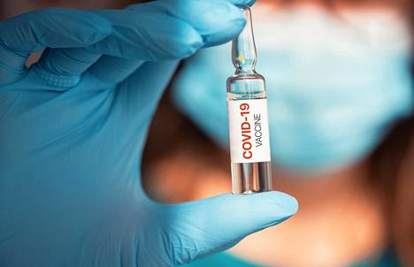 Terveydenhuollon henkilöstö kuuluu ensimmäisiin ihmisryhmiin, jotka rokotetaan koronavirusta vastaan.