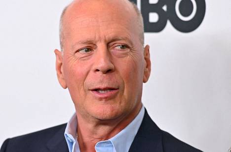 Bruce Willis sairastaa otsalohkon dementiaa. Kuvassa Willis New Yorkissa vuonna 2019.