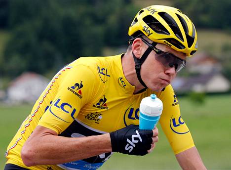 Chris Froome ajoi johtajan keltaisessa paidassa Ranskan ympäriajossa vuonna 2016. Tuolloin hän voitti Tourin kolmannen kerran.