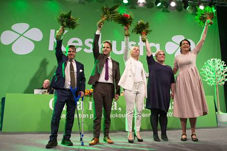 The center's vice-chairmen are Markus Lohi, Petri Honkonen and Riikka Pakarinen, and the chairman is Annika Saarikko and the party secretary is Riikka Pirkkalainen.