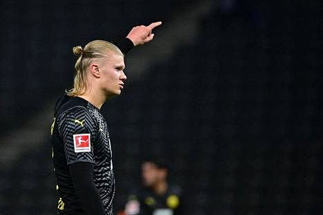 Erling Haaland on iskenyt Dortmundille tällä kaudella 13 maalia 11 ottelussa.