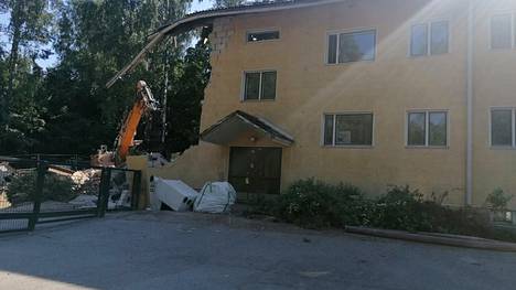 HS Espoo | Täysin terve 1950-luvun asuntolarakennus jyrätään Espoossa – Pihapiiriin homekoulu on remontoitu jo kahteen otteeseen isolla rahalla