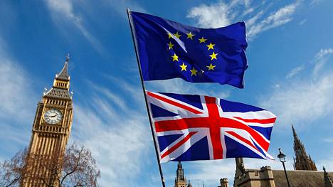 Brittilehti kertoo merkittävästä läpimurrosta brexit-neuvottelujen rahariidoissa – EU:n pääneuvottelija kiistää uutisen, neuvottelut kesken