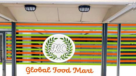 Kontulan ostoskeskuksessa avautui laajasti kotimaisten ja kaukomaalaisten ruokien raaka-aineita myyvä Global Food Mart. 