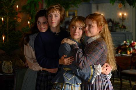 Greta Gerwigin ohjaamassa Pikku naisia -elokuvassa Emma Watson (vas.), Saoirse Ronan, Florence Pugh ja Eliza Scanlen.