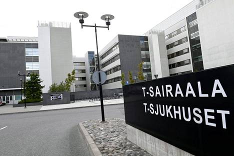 Puukotusten uhreja on hoidettu Turun yliopistollisessa keskussairaalassa.