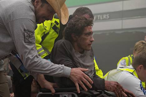 Jake Gyllenhaal näyttelee Jeff Baumania, joka menetti molemmat jalkansa Bostonin maratonin pommi-iskussa vuonna 2013.
