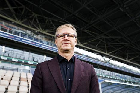 Markku Kanerva nousi valokeilaan miesten jalkapallomaajoukkueen menestyksen myötä.