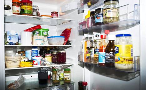 Majoneesi ja chilikastike on syytä säilyttää jääkaapissa avaamisen jälkeen.