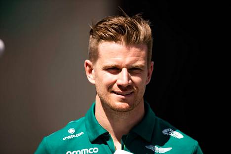 Nico Hülkenberg korvaa Sebastian Vettelin Aston Martinilla Saudi-Arabian osakilpailussa.