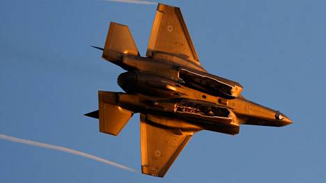 Israelin ilmavoimien F-35-hävittäjä Hatzerimissa kesäkuussa viime vuonna.