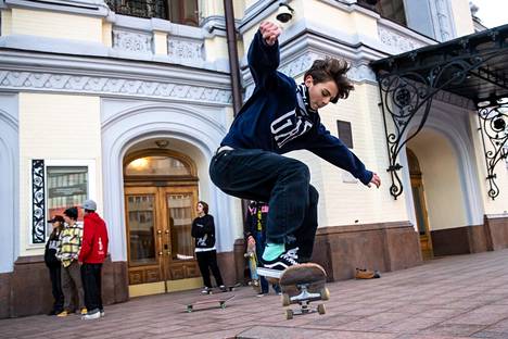 The young man skated on the steps of the National Opera on Monday in Kiev.