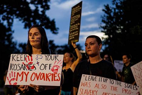 Aborttioikeuden puolustajat kokoontuivat Yhdysvaltain korkeimman oikeuden eteen protestoimaan Washingtonissa. 