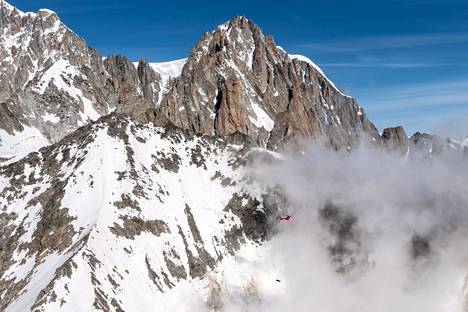 Vuorikiipeilijä teki kahdeksan vuotta sitten arvokkaan löydön Mont Blancilta, joka sijaitsee Italian ja Ranskan rajalla. 