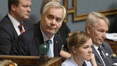 Kokoomus hiillosti Rinnettä EU-puheista: ”Pystyttekö johtamaan Suomen EU-politiikkaa?”