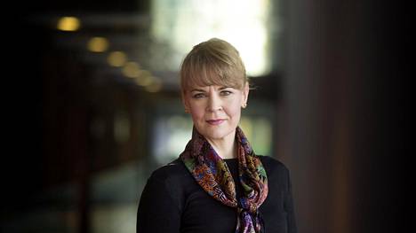 Susanna Mälkki jatkaa Helsingin kaupunginorkesterin ylikapellimestarina ainakin vuoteen 2021.