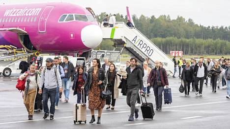 Suomen lentoliikenne on puolitoista­kertaistunut 10 vuodessa, mutta valtaosa Finavian lentoasemista on edelleen tappiollisia