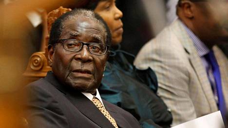Zimbabwen Mugabe, 93, on suostunut eroamaan presidentin virasta – HS näyttää suorana puheen kansalle juuri nyt
