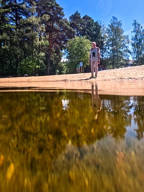 The clarity of the water varies from place to place in the lake, for which Jouko Sarvala cannot tell the reason.