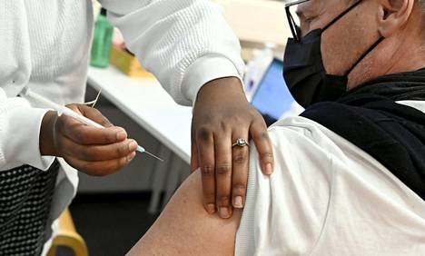 Helsingin kaupungilla on tällä hetkellä mahdollisuus rokottaa yli 60 000 kaupunkilaista viikossa.