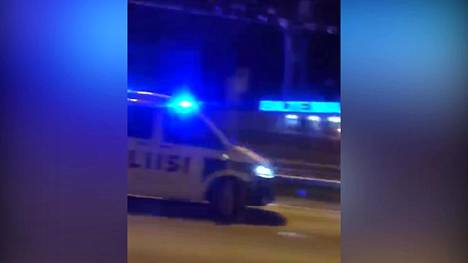 Poliisilla oli suuri operaatio Porvoon moottoritiellä, takaa-ajettu saatu kiinni – video näyttää tapahtumat