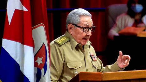 Kuuba | Raul Castro ilmoitti luopuvansa Kuuban kommunisti­puolueen johdosta