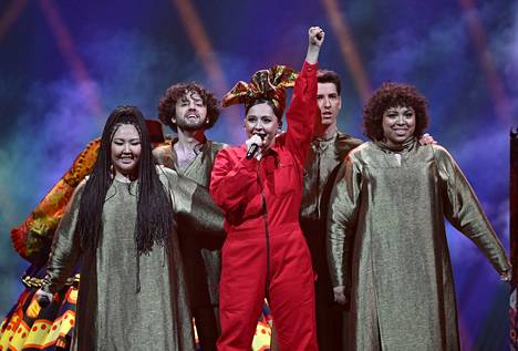 Maniža esitti kappaleensa Russian Woman Euroviisuissa 2021. Tänä kesänä hänen keikkansa Stereoleto-festivaaleilla Pietarissa peruttiin tarkempaa syytä ilmoittamatta.
