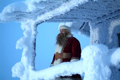 Elokuvateattereihin palaava Joulutarina on suomalaisesta joulupukista  kertova kummallinen elokuva, jonka pelastavat lähinnä Kari Väänänen ja  Hannu-Pekka Björkman - Kulttuuri 