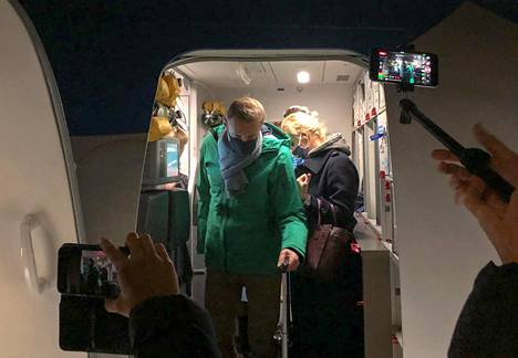 Aleksei Navalnyi laskeutui Šeremetjevo lentokentälle 17. tammikuuta. Kuva hetkiä ennen kiinniottoa passintarkastuksessa.