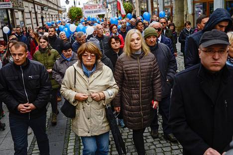 Puolalaisia marssilla perinteisten katolisten arvojen puolesta 6. lokakuuta 2019.