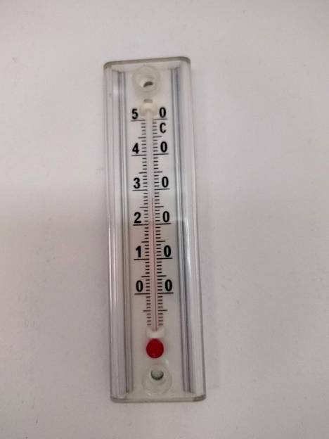 Viime viikolla luokkatilan lämpömittari näytti miltei 30 asteen lukemia.