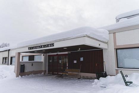 Hoitoon hakeutuneet potilaat on eristetty Ivalon terveyskeskukseen.