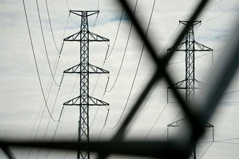 Useat sähköyhtiöt korottivat sähkösopimusten hintoja merkittävästi viime syksyn aikana.